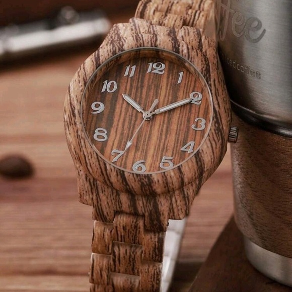 Wooden Watch with Brown Grain Pattern - Picture 2 of 2